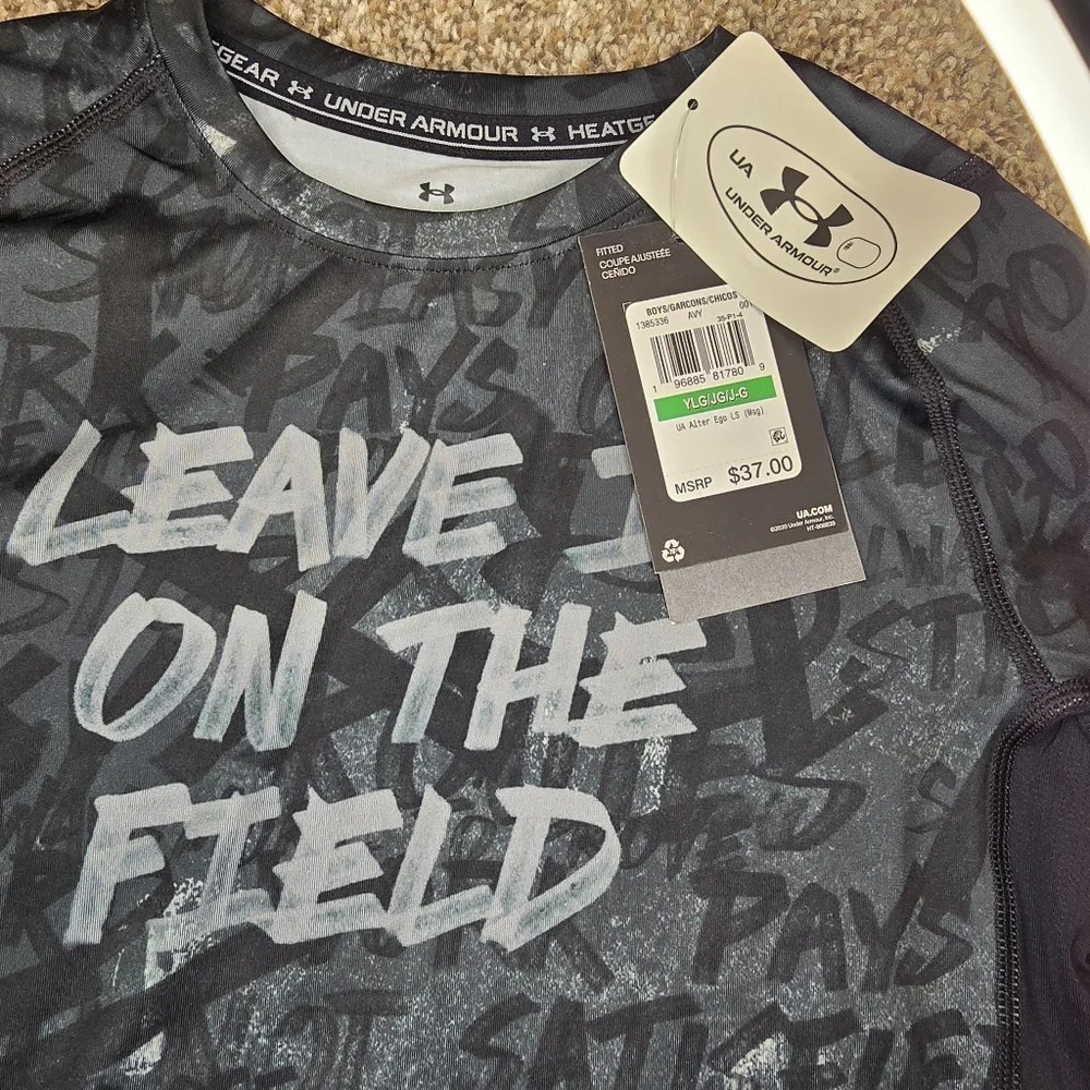 Under Armour Youth Black Graphic Long Sleeve Shirt Large NWT